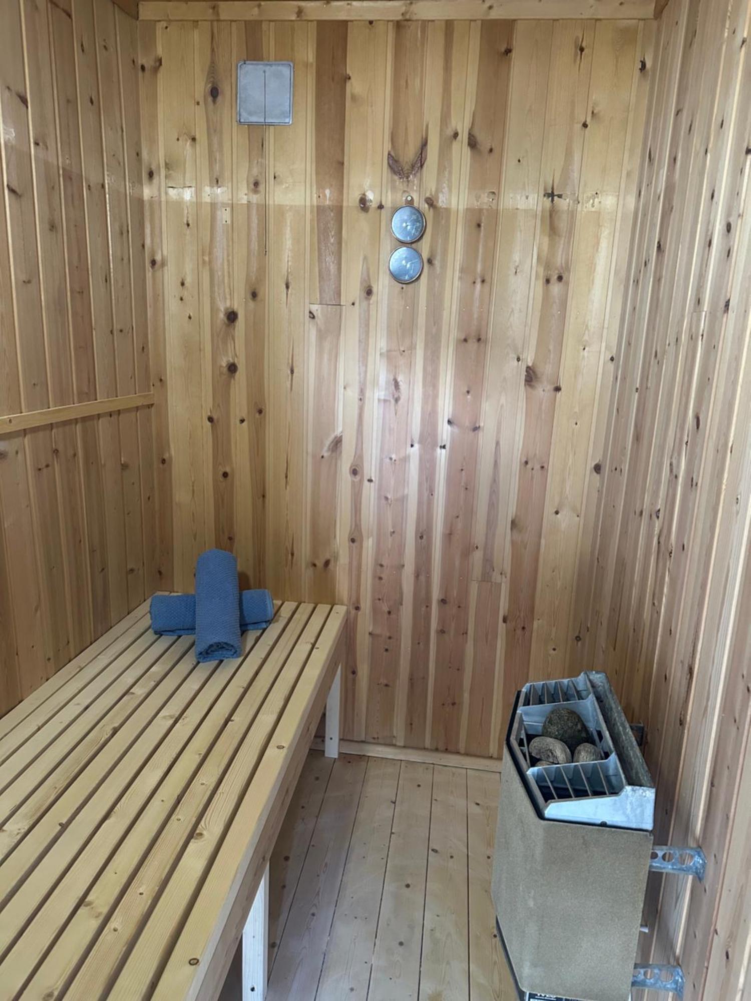 Maria With Sauna